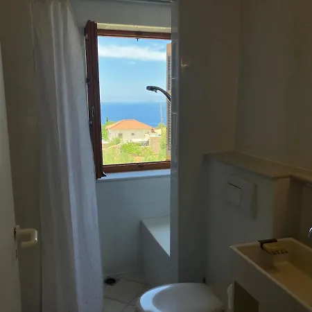 Bright Cozy With Terrace, Garden & Sea View