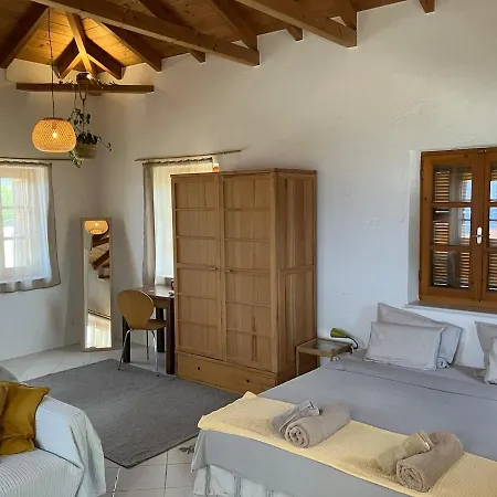 Holiday home Bright Cozy With Terrace, Garden & Sea View Neokhorion (Messenia)