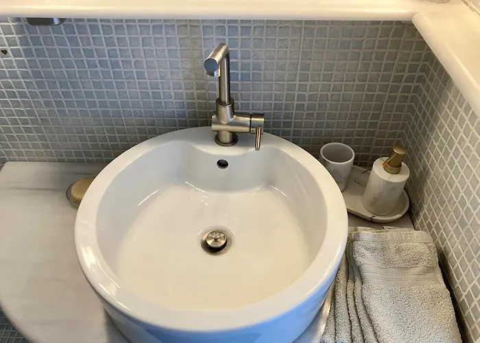 Bright Cozy With Terrace, Garden & Sea View * Neokhorion (Messenia)