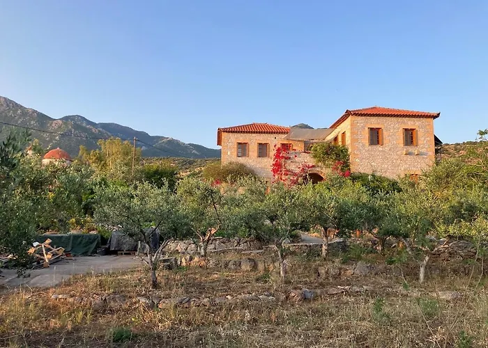 Bright Cozy With Terrace, Garden & Sea View * Neokhorion (Messenia)