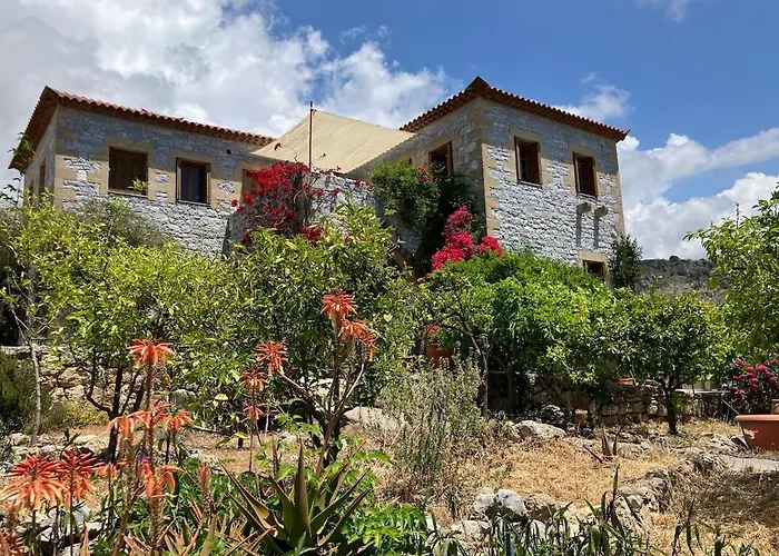 Bright Cozy With Terrace, Garden & Sea View * Neokhorion (Messenia)